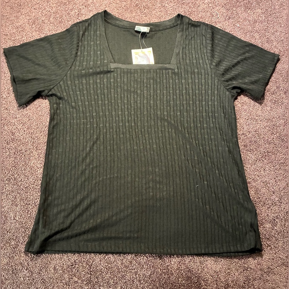 LuLaRoe Black Textured Short Sleeve Top